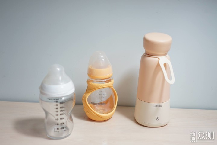 暖心服务送进长者家门！“火焰蓝”携手“夕阳红”开展关爱行动