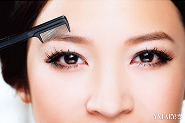 A股午评 | 创业板指半日涨0.69% 固态电池板块表现强劲 机器人个股实现10连板