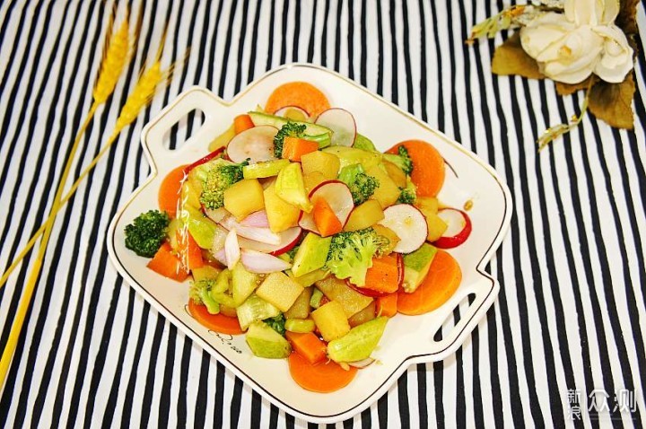 水韵氧吧城·激情七月香!广东连山举办“七月香”戏水节!