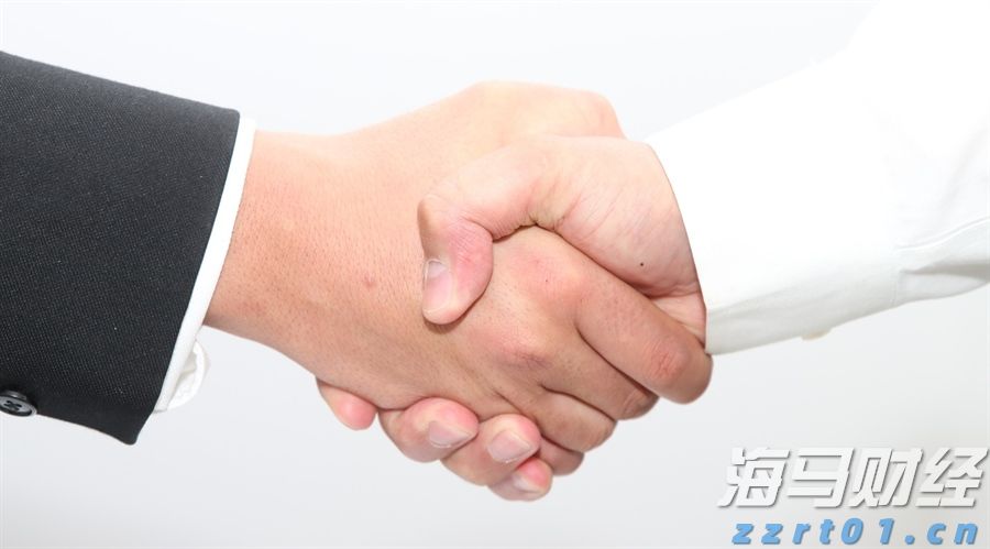 景顺Q2持仓概况：英伟达(NVDA.US)超越微软(MSFT.US)成最大重仓股 科技股依然受青睐 医药股遭减持