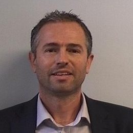 微信平台:加强治理违规荐股行为